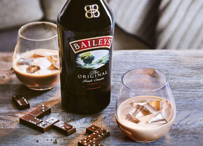 BAILEYS SNOWBALL