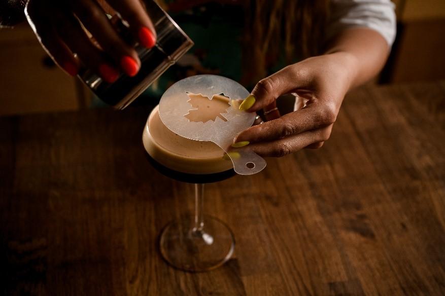 Cocktail foam art.