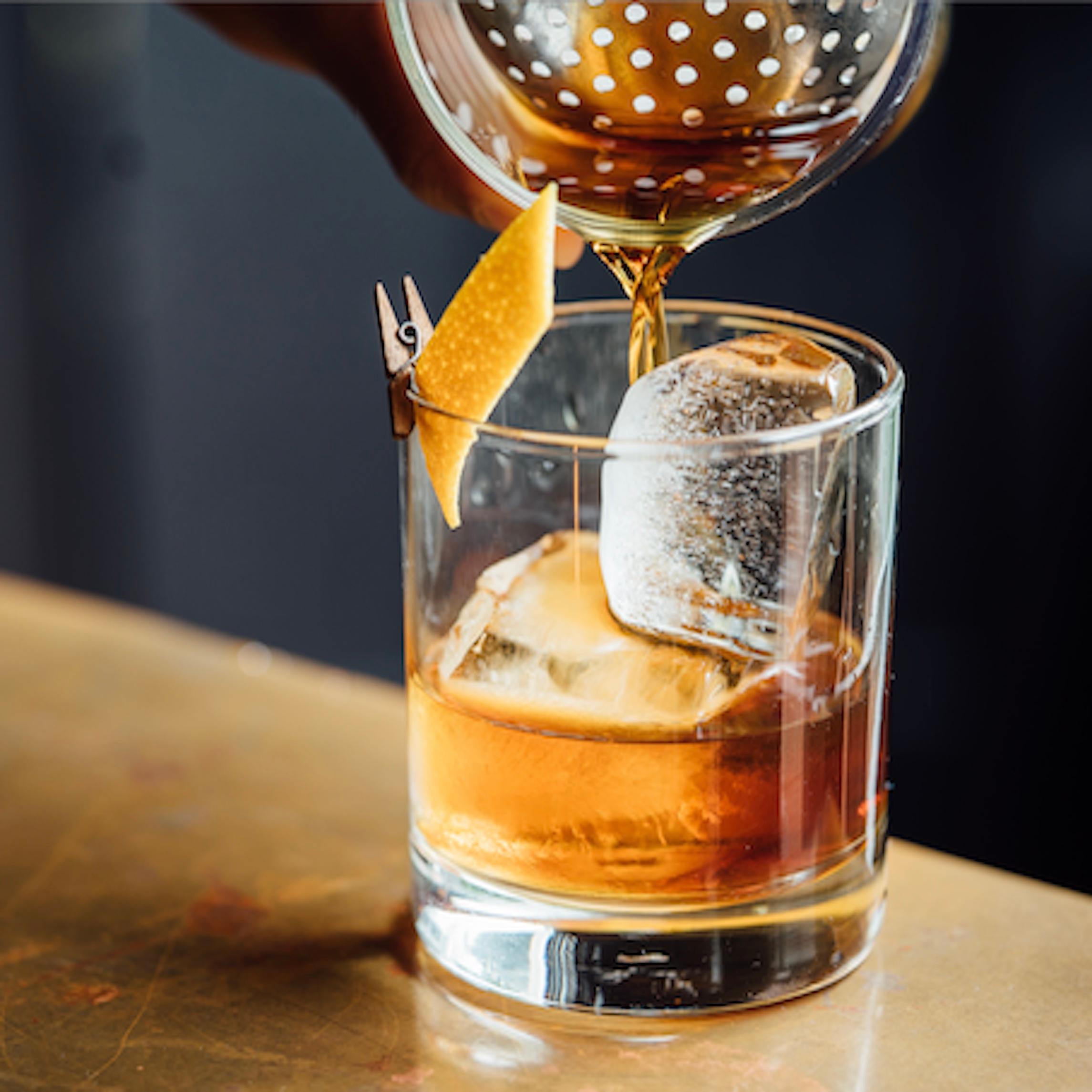 Receta Cóctel Johnnie Walker Red Label Old-Fashioned