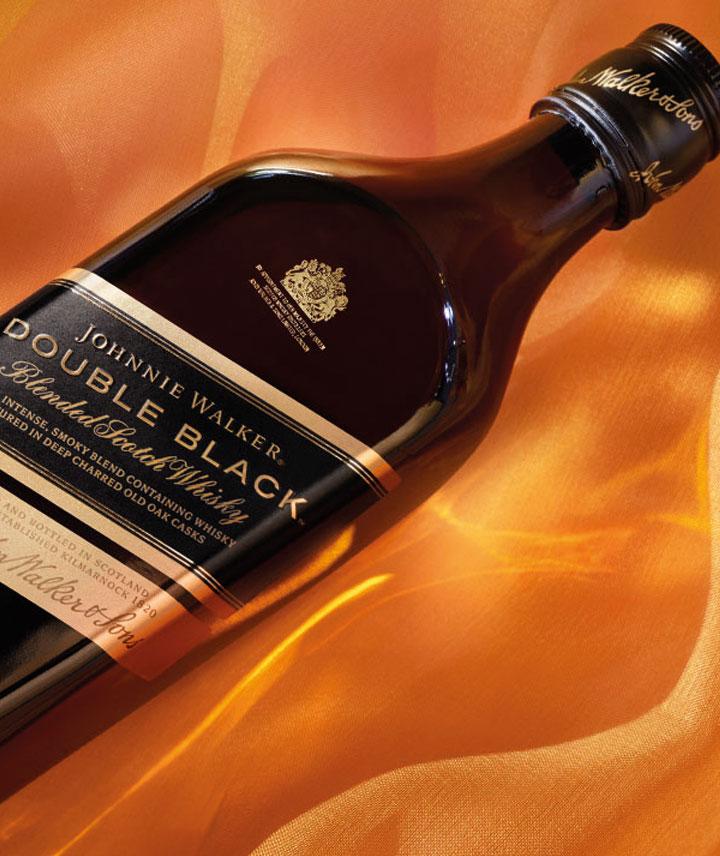 Botella de Johnnie Walker Double Black label
