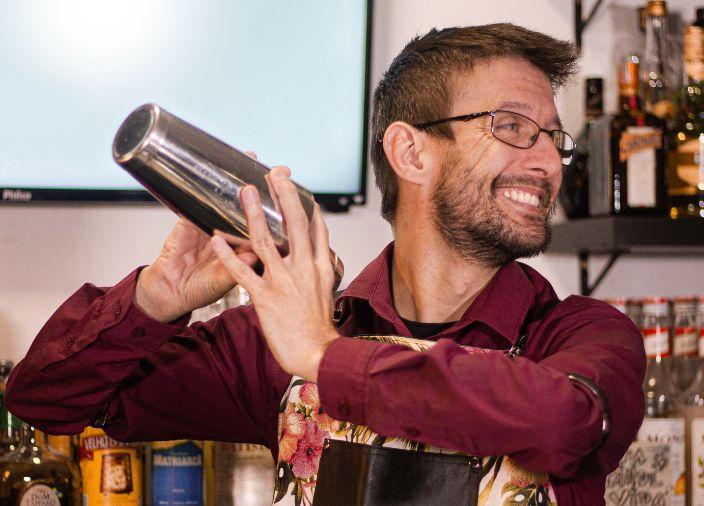 Imagem do Head Bartender André Bueno 