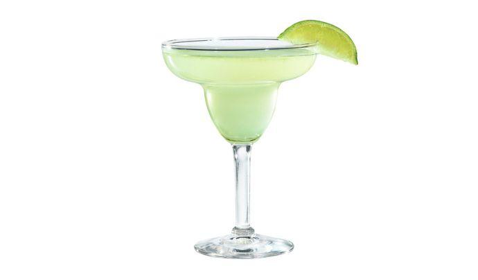 Acca Daccari Cocktail with a lime slice.