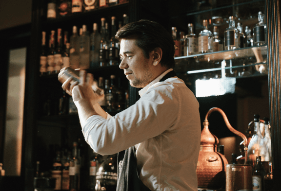 Habilidades y herramientas de bartender