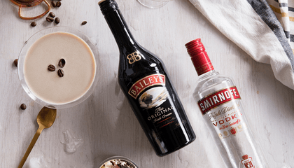 botella de Bailey's y de Smirnoff