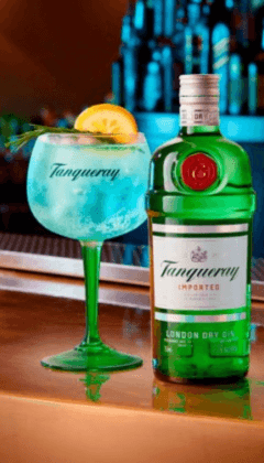 Cóctel blue tonic