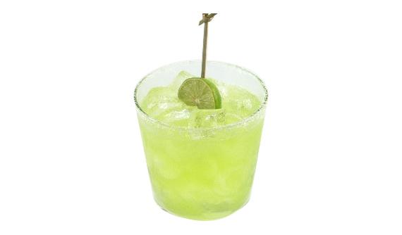 Gimlet de Lima y Albahaca
