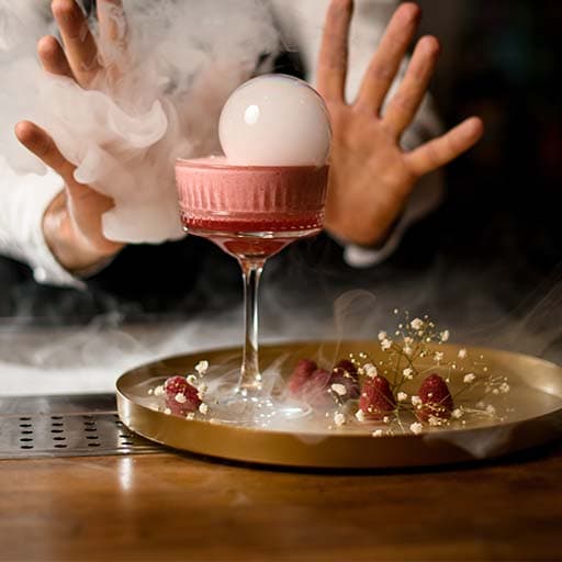 Using Dry Ice and Liquid Nitrogen in Cocktails