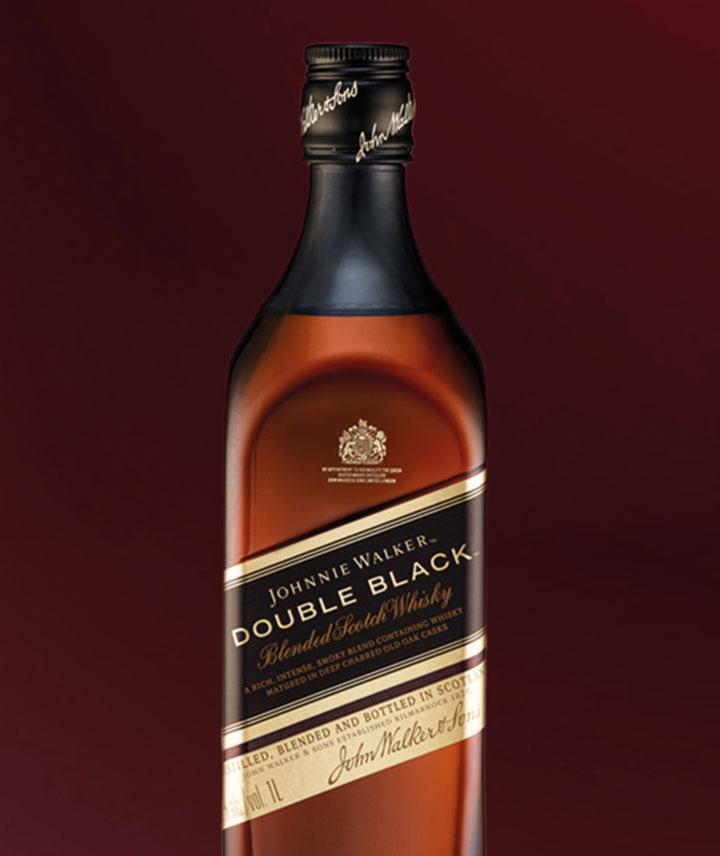 eine Flasche Johnnie Walker Double Black Label