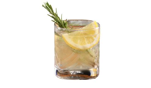 Cóctel Cacique Ron Tonic