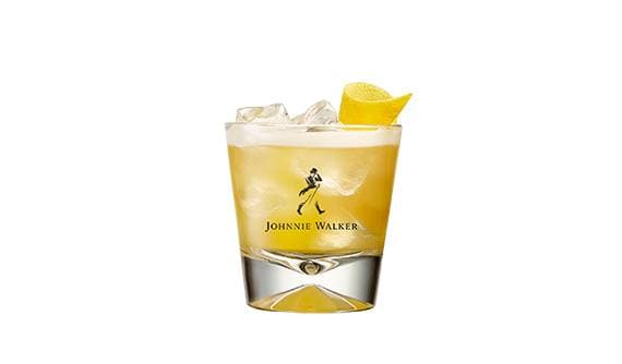 Johnnie Walker Gold & Apple Soda