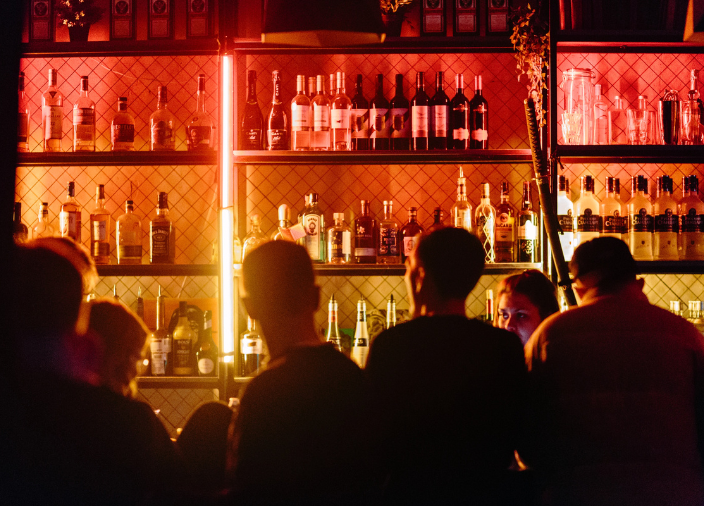 How to Successfully Introduce Digital Menus to Your Bar