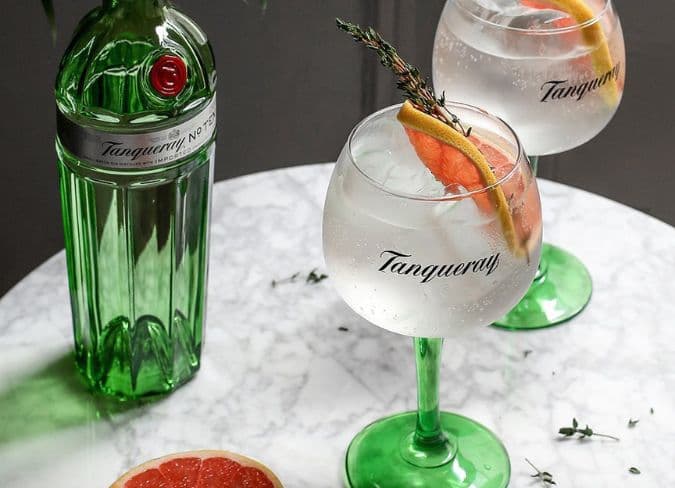 tanqueray no ten bottle with 2 gin serves 